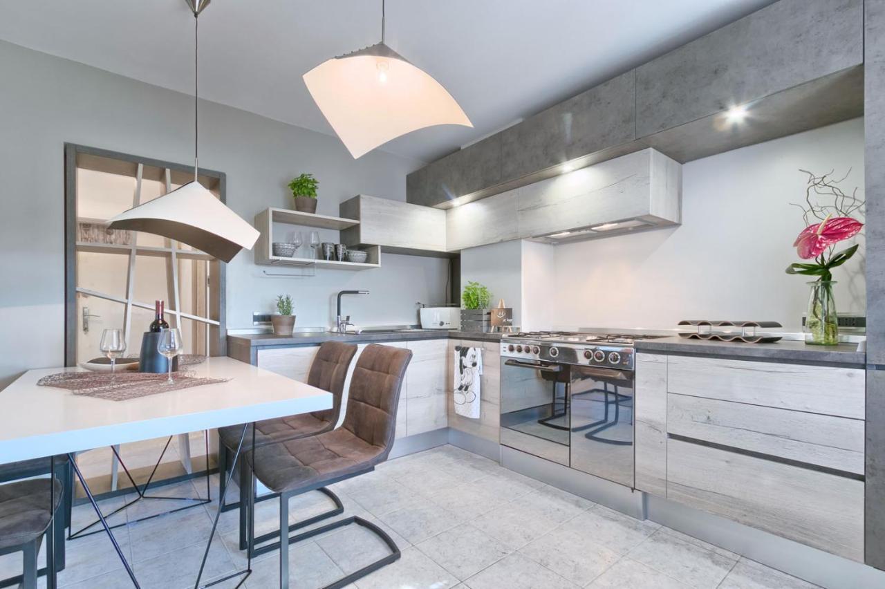 Modern Oasis Apartment Pula Exteriér fotografie