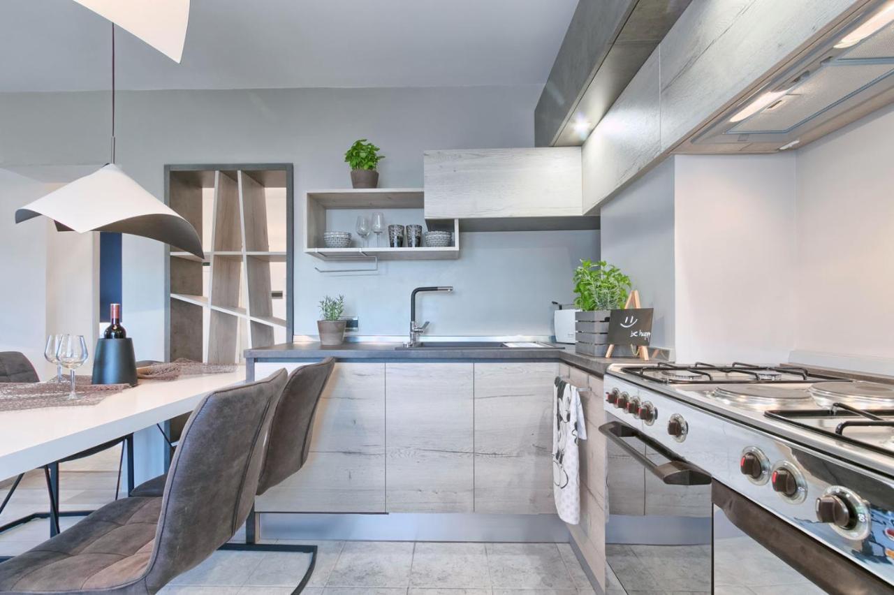 Modern Oasis Apartment Pula Exteriér fotografie